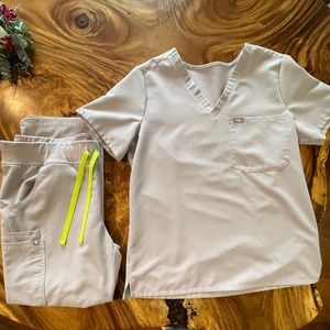 Figs Slate Scrub Top and Pant Set